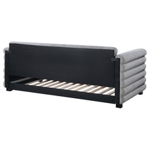 Load image into Gallery viewer, Patricia Daybed