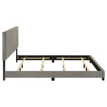 Load image into Gallery viewer, Dorian Panel Bed