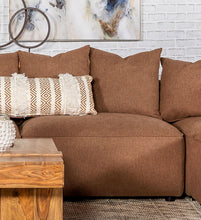 Load image into Gallery viewer, Jennifer Accent Chair