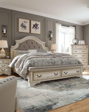 Load image into Gallery viewer, Realyn Upholstered Bed