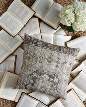 Load image into Gallery viewer, Roseridge Pillow