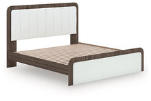 Load image into Gallery viewer, Kendanport Upholstered Bed