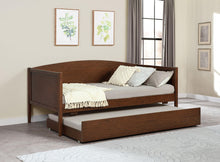 Load image into Gallery viewer, Bozeman Daybeds