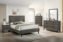 Load image into Gallery viewer, Vagan Queen Bed