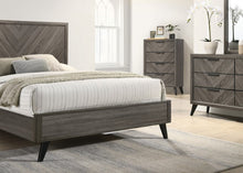Load image into Gallery viewer, Vagan Queen Bed