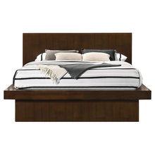 Load image into Gallery viewer, Jessica Eastern King Platform Bed with Rail Seating Cappuccino image
