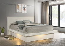 Load image into Gallery viewer, Jessica Eastern King Platform Bed with Rail Seating White image
