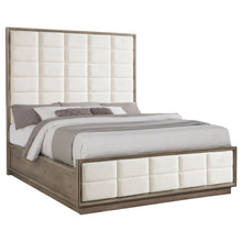 Load image into Gallery viewer, Durango California King, Eatren King, &amp; Queen Bed
