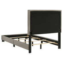 Load image into Gallery viewer, Dorian Panel Beds
