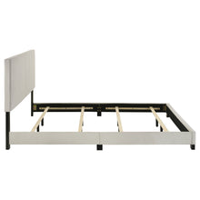 Load image into Gallery viewer, Dorian Panel Beds
