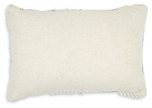 Load image into Gallery viewer, Standon Pillow (Set of 4)
