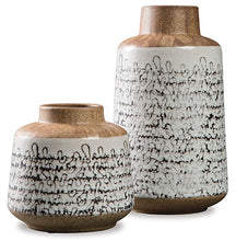 Load image into Gallery viewer, Meghan Vase (Set of 2)

