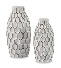 Load image into Gallery viewer, Dionna Vase (Set of 2) image
