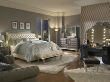 Load image into Gallery viewer, Hollywood Swank Bed Bench in Platinum
