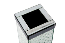 Load image into Gallery viewer, Montreal Decorative Crystal Vase - Small

