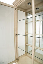 Load image into Gallery viewer, Platine de Royale Curio in Champagne 09505-201
