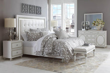 Load image into Gallery viewer, Sky Tower Bedside Bench in White Cloud
