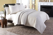 Load image into Gallery viewer, Taylor 3-pc King Coverlet/Duvet Set in Linen
