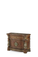 Load image into Gallery viewer, Villa Valencia Bachelor&#39;s Chest in Chestnut image
