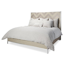 Load image into Gallery viewer, Silverlake Village King Panel Bed in Washed Oak image
