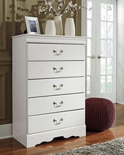 Load image into Gallery viewer, Anarasia Chest of Drawers
