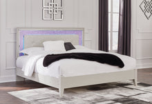 Load image into Gallery viewer, Zyniden Upholstered Bed
