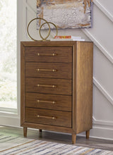 Load image into Gallery viewer, Lyncott Chest of Drawers
