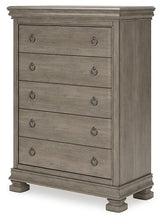 Load image into Gallery viewer, Lexorne Chest of Drawers
