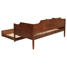 Load image into Gallery viewer, Redding Daybeds
