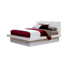 Load image into Gallery viewer, Jessica California King Platform Bed with Rail Seating White
