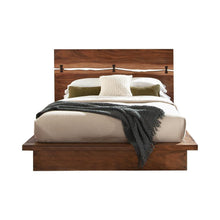 Load image into Gallery viewer, Winslow California King, E.King &amp; Queen Bed Smokey Walnut and Coffee Bean
