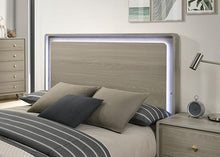 Load image into Gallery viewer, Rainier E.King Bed
