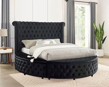 Load image into Gallery viewer, Delilah Bed Black
