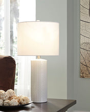 Load image into Gallery viewer, Steuben Table Lamp (Set of 2)
