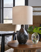 Load image into Gallery viewer, Garinton Lamp Set
