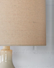 Load image into Gallery viewer, Garinton Table Lamp

