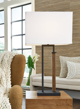 Load image into Gallery viewer, Voslen Table Lamp (Set of 2)
