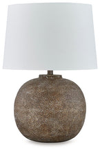 Load image into Gallery viewer, Neavesboro Lamp Set image
