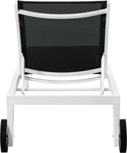 Load image into Gallery viewer, Nizuc Black Mesh Waterproof Fabric Outdoor Patio Aluminum Mesh Chaise Lounge Chair
