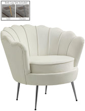 Load image into Gallery viewer, Gardenia Cream Velvet Chair
