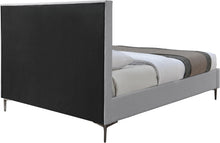 Load image into Gallery viewer, Hunter Grey Linen Queen Bed
