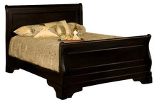 Load image into Gallery viewer, New Classic Belle Rose Eastern King Sleigh Bed in Black Cherry Finish image
