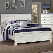 Load image into Gallery viewer, New Classic Tamarack California King Panel Bed in White image

