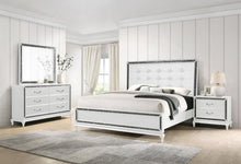 Load image into Gallery viewer, New Classic Furniture Park Imperial King Bed in White

