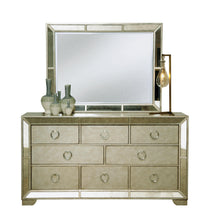 Load image into Gallery viewer, Pulaski Farrah Wall Mirror with Antique Frame in Metallic
