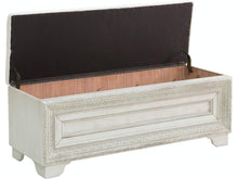 Load image into Gallery viewer, Pulaski Furniture Camila Storage Bed Bench in Light Wood
