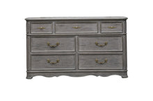 Load image into Gallery viewer, Pulaski Simply Charming Drawer Dresser in Light Wood image
