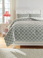 Load image into Gallery viewer, Media 3-Piece Comforter Set
