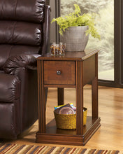 Load image into Gallery viewer, Breegin End Table Set
