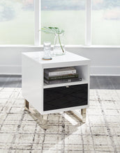 Load image into Gallery viewer, Gardoni Chairside End Table

